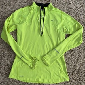 Women’s Nike Element Quarter Zip DRI-FIT Pull Over Size S